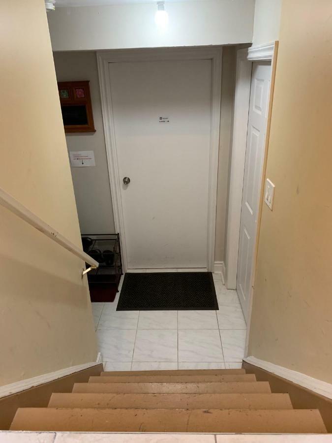 Clean, Beautiful&Modern 2 bedroom apartment Mississauga Buitenkant foto